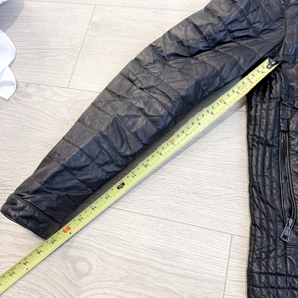 Moncler full leather Quilted Jacket Size 1 (Fits more like Size Small) JU0011 - Picture 11 of 15